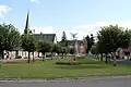 Place de l'église et de la mairie.