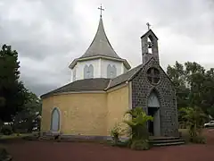La chapelle pointue, construite pour évangéliser les esclaves.