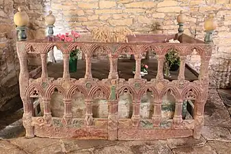 Tombeau du XIVe siècle.