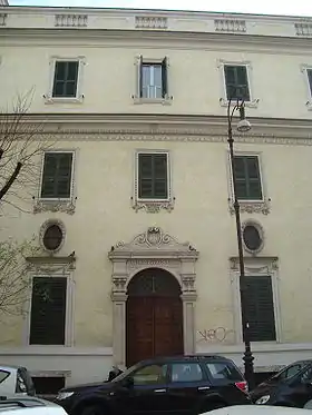 Entrée de la chapelle