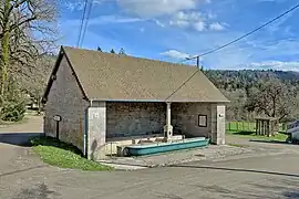 Lavoir-abreuvoir.