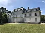 Le château Vernes.