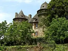 Château de Selves à La Vinzelle.