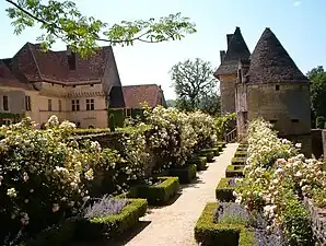Chemin de ronde Château et Jardins de Losse