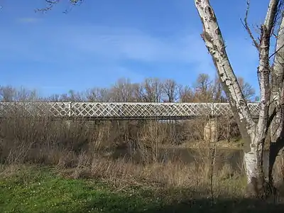 Le pont de Tabarka vu depuis la rive droite de l'Orb, côté Maraussan, le 4 décembre 2007.