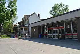 Image illustrative de l’article Chester (métro de Toronto)