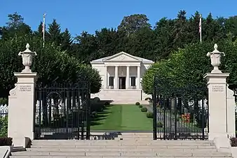 Entrée du cimetière.