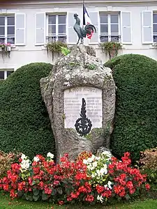 Le monument aux morts.