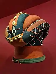 Coiffe de société secrète.