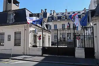 Ancien siège du conseil régional, rue Barbet-de-Jouy.