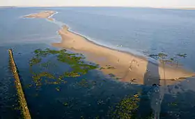 Vue depuis le sommet du phare en direction du nord-est.