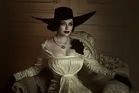 Cosplay de Lady Dimitrescu