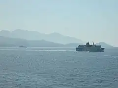 Vue des côtes de l'île d'Elbe.