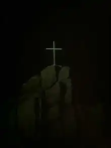 La nouvelle croix la nuit...