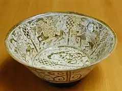 Coupe à décor de cavaliers, vers 1180-1220, Musée des beaux-arts de Lyon.