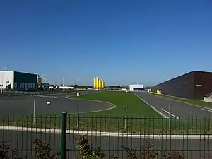 Les deux pistes du centre d'examen du permis de conduire en 2014.