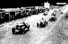 Départ du Bol d'or automobile 1927 (en forêt de Fontainebleau)