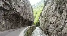 Passage étroit des gorges de Saint-Georges.