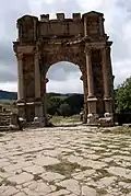 Vue est de l'Arc de Caracalla
