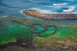 Pierres empilées "Cœur double"