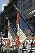 Drapeaux des 1er et 2e régiments étrangers.