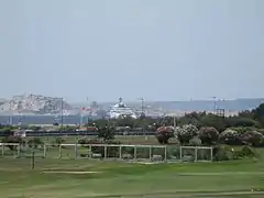Sur fond de mer Méditerranée, îles du Frioul, et château d'If