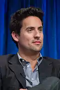 Ed Weeks (en) dans le rôle du Dr Jeremy Reed.