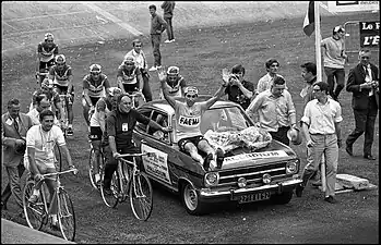 Eddy Merckx arrivant victorieux du Tour de France 1969 à la Cipale.