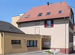 La mairie.