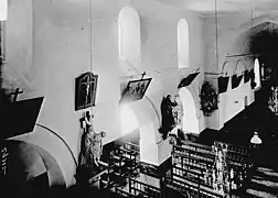 La nef de l'église avant les destructions de la Première Guerre mondiale.