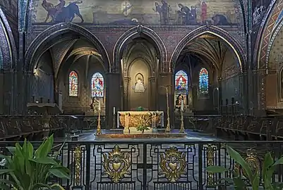 Grille du grand autel de l'église Notre-Dame du Taur.