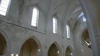 Côte sud de la nef.