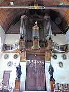 La tribune, l'orgue factice et le portail ouest  Inscrit MH.