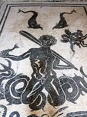 dessin noir sur fonc blanc, Triton nu aux jambes enroulées