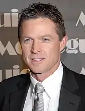 Eric Close dans le rôle du Lieutenant Jacobsen.