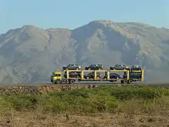 Trafic au bord du lac