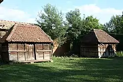 Autres bâtiments dans le parc.