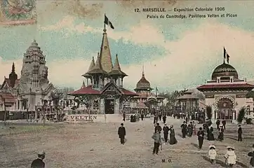 Palais du Cambodge à gauche, pavillon Velten au centre et pavillon Picon à droite