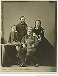 Félix Nadar, Félix Nadar, sa femme Ernestine, leur fils Paul et Adrien Tournachon, non daté.