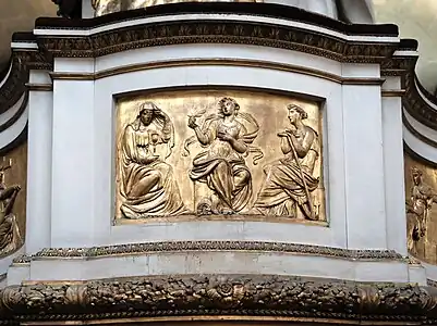 La Foi, la Charité et l'Espérance (1823), bas-relief en bois de la chaire de l'église Saint-Roch de Paris.