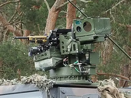 Le canon d’un MG5 A1 est visible sur ce FLW 100.