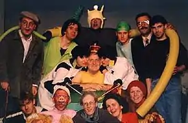 Troupe bretonne des Tréteaux de L'Ille en 1991.