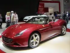 Ferrari California (2008).