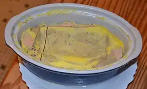 Foie gras entier mi-cuit en terrine