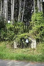 Fontaine, route du Bernagaud.