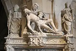 Groupe sculpté de Notre-Dame de Pitié  Classé MH (1933).