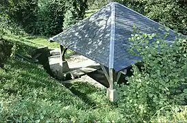 Le lavoir du Val Besnet.