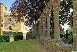 Vestiges de la galerie ouest.