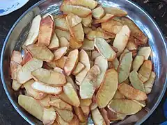 Frites du fruit de l'arbre à pain.