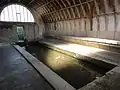 Intérieur d'un lavoir.